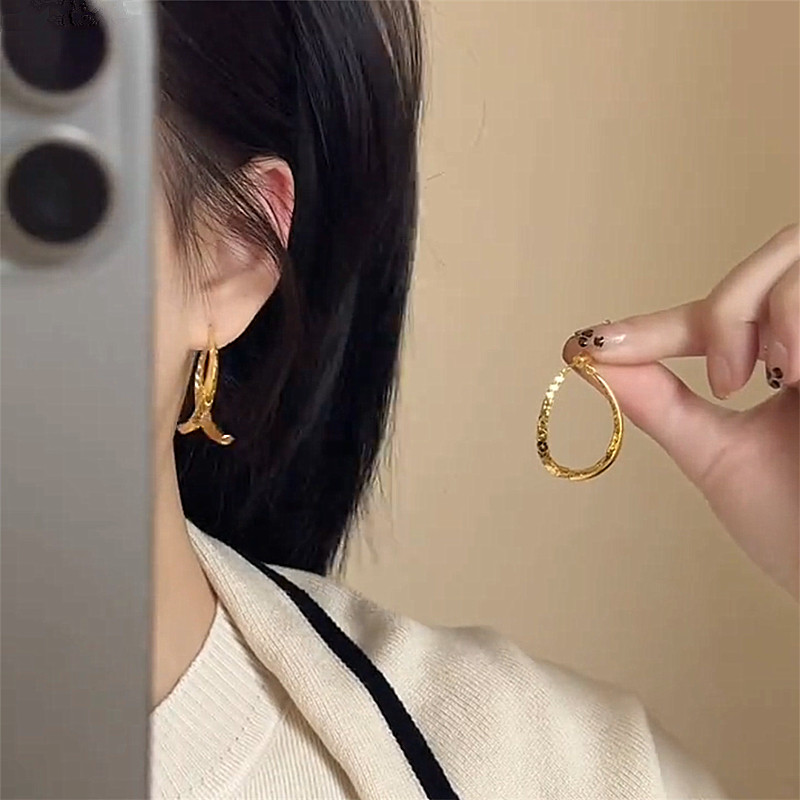 金色肌理交叉线条耳环