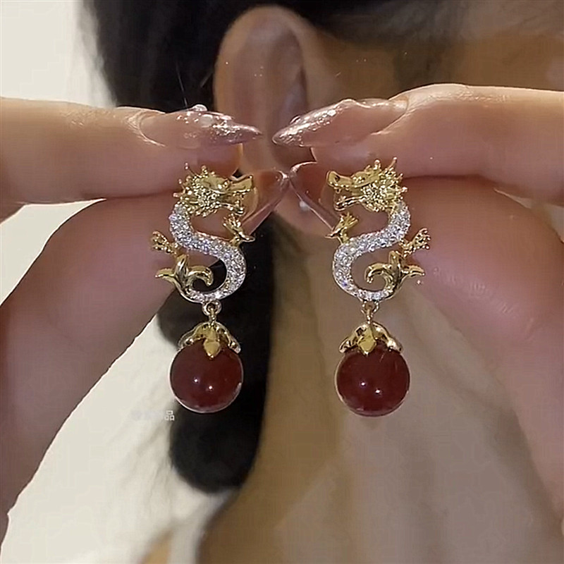 红色珠生肖龙耳钉中国风复古耳环