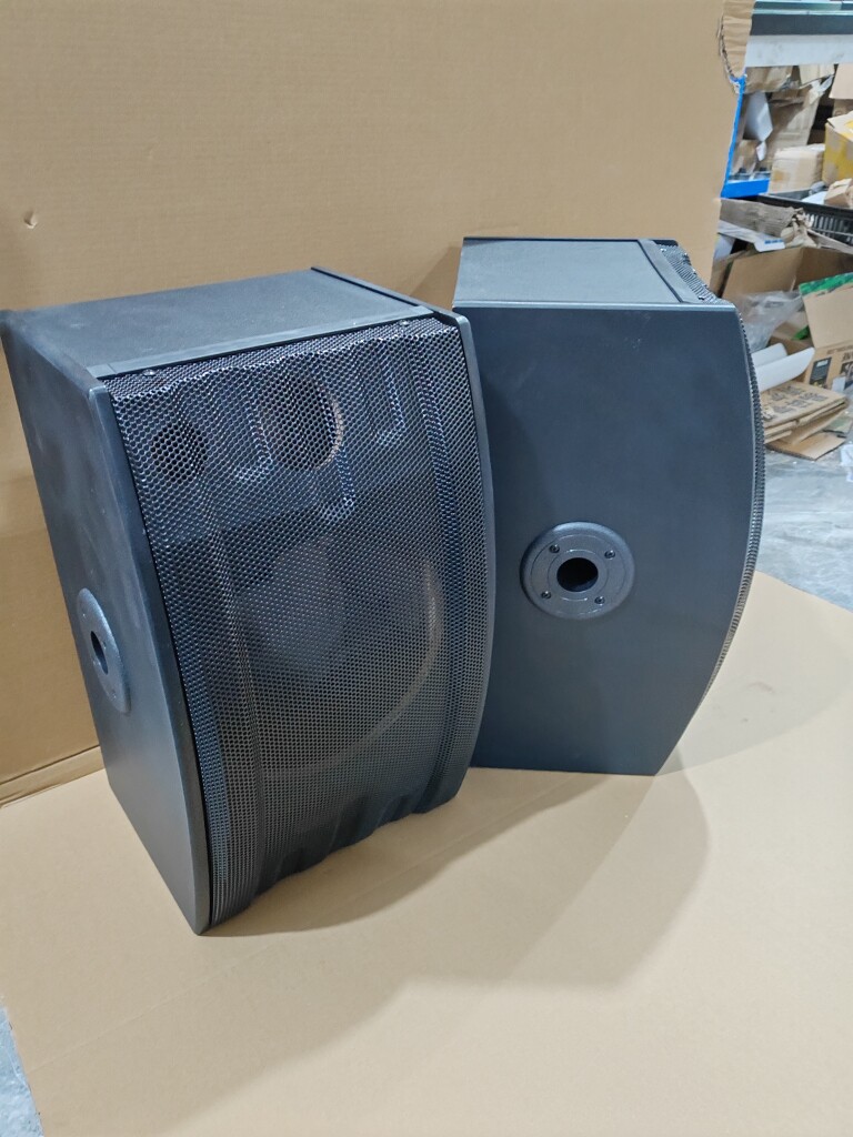 促销全新10寸KTV卡包音箱空箱体可挂可撑带底座卡农接线板双高音图片