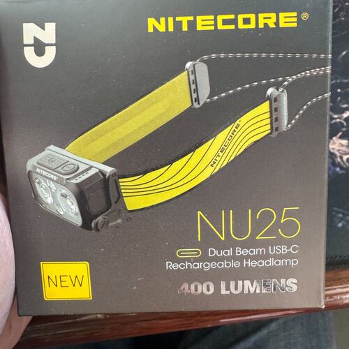 议价NITECORE NU25头灯，全新，原包装盒、配件齐全。双维修
