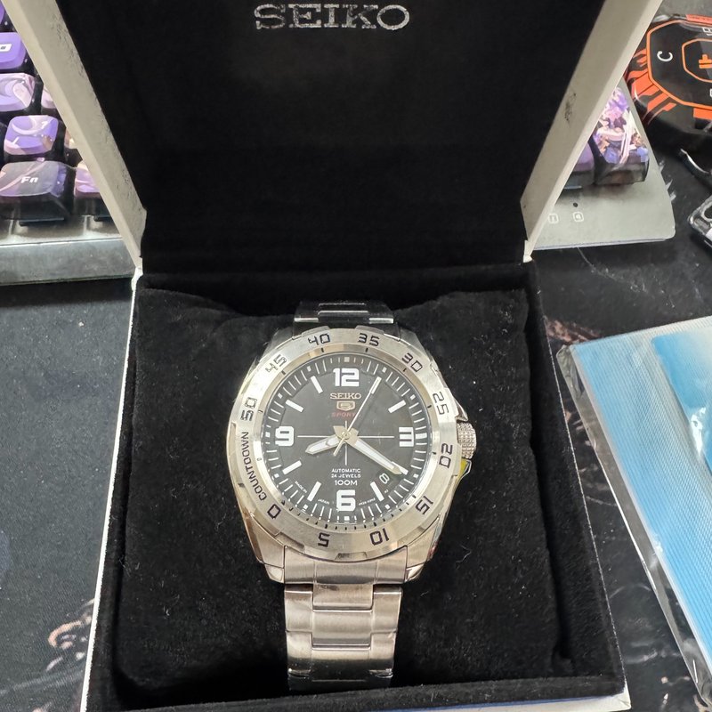 精工SEIKO 5号系列，型号SRPB79J1，自动机