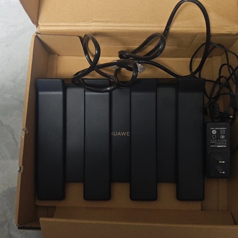 华为路由BE3 Pro WiFi7,型号DAYUA-BE30