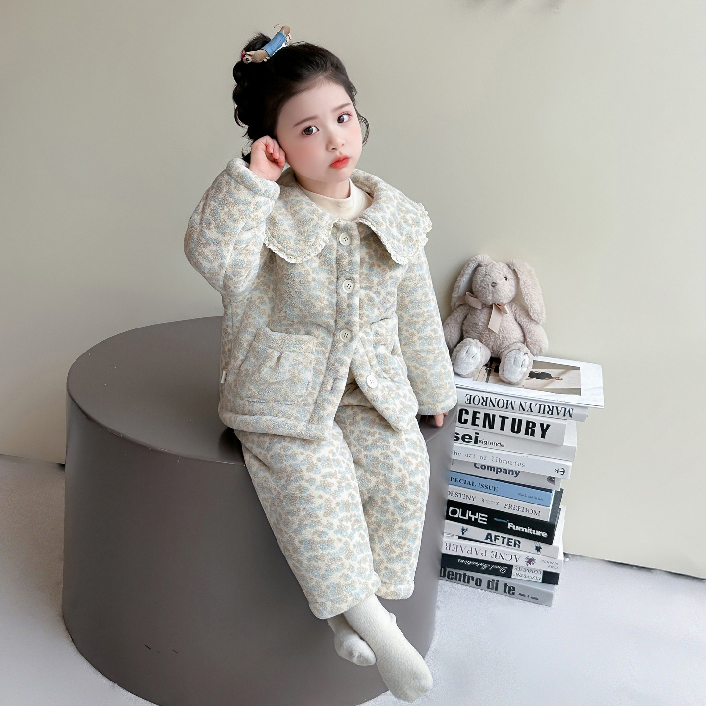 女童睡衣冬季新款女宝宝法兰绒双层加厚开衫儿童珊瑚绒居家服套装