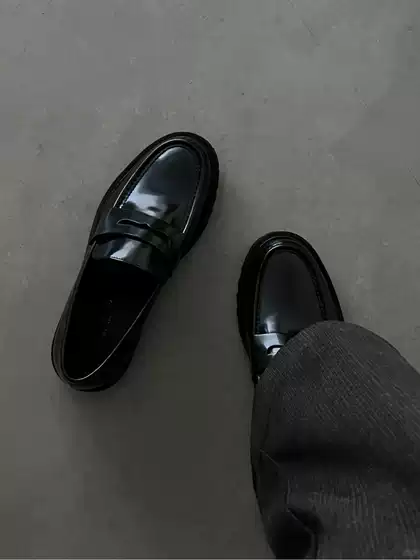Men's Loafers Slip-On British Style Black Retro Leather Shoes Casual Commute Derby Shoes Men Thick Sole Height Increasing