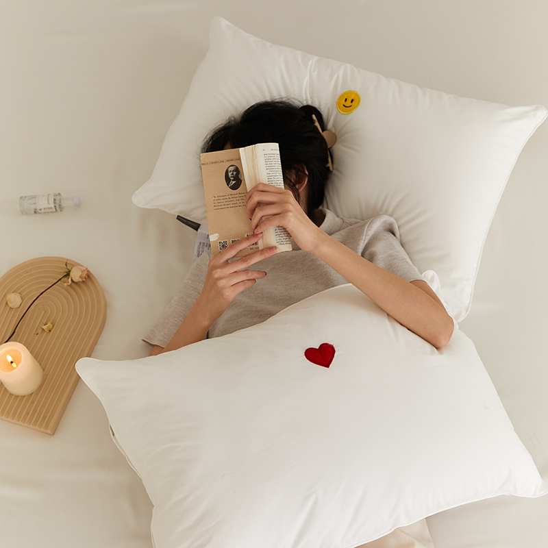 简约爱心笑脸绣花枕芯全棉羽丝绒保健枕单人纯棉中高枕不变形枕