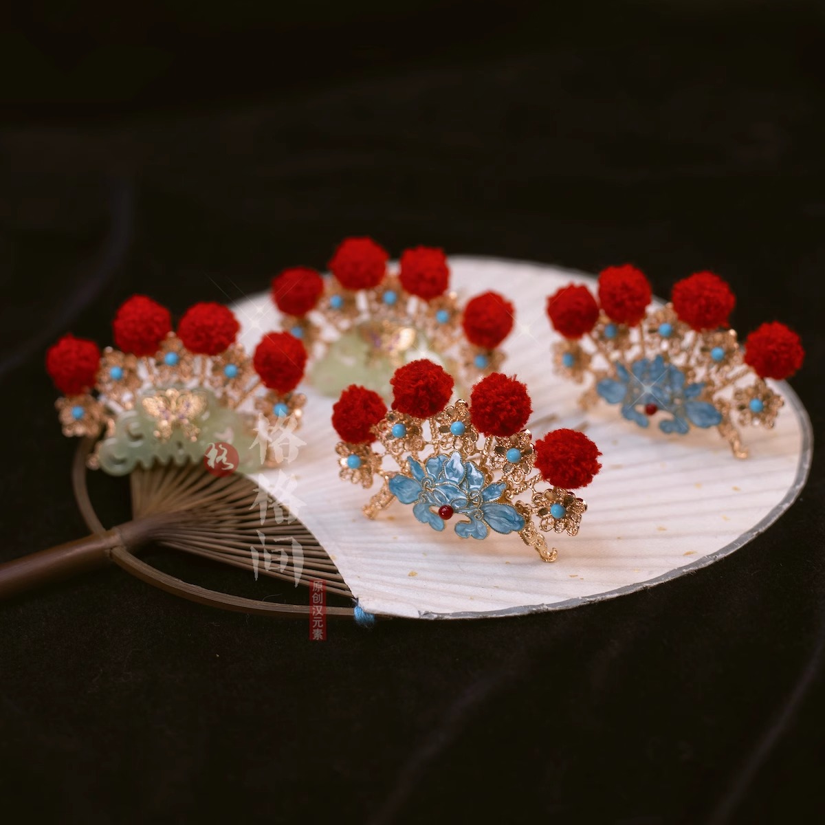 格格间原创【眉梢】古风新年红球发冠财神珍珠花朵排簪发簪汉服