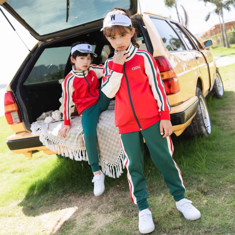 红色幼儿园老师校服套装定制