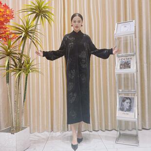 A171炭黑提花时尚 轻奢针织连衣裙休闲百搭 气质秋冬长款