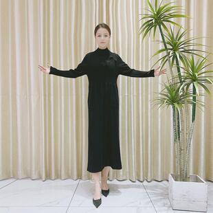 玥玥羊9788黑色玫瑰立体钉珠设计款 轻奢针织连衣裙时 气质秋冬长款
