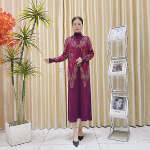 A137火龙果色提花设计款 复古 气质秋冬轻奢针织连衣裙时尚