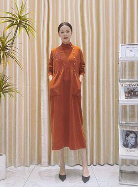 A189橙色设计元素款气质秋冬轻奢针织连衣裙时尚复古