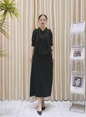 A148黑色设计气质秋冬长款提花轻奢针织两件套