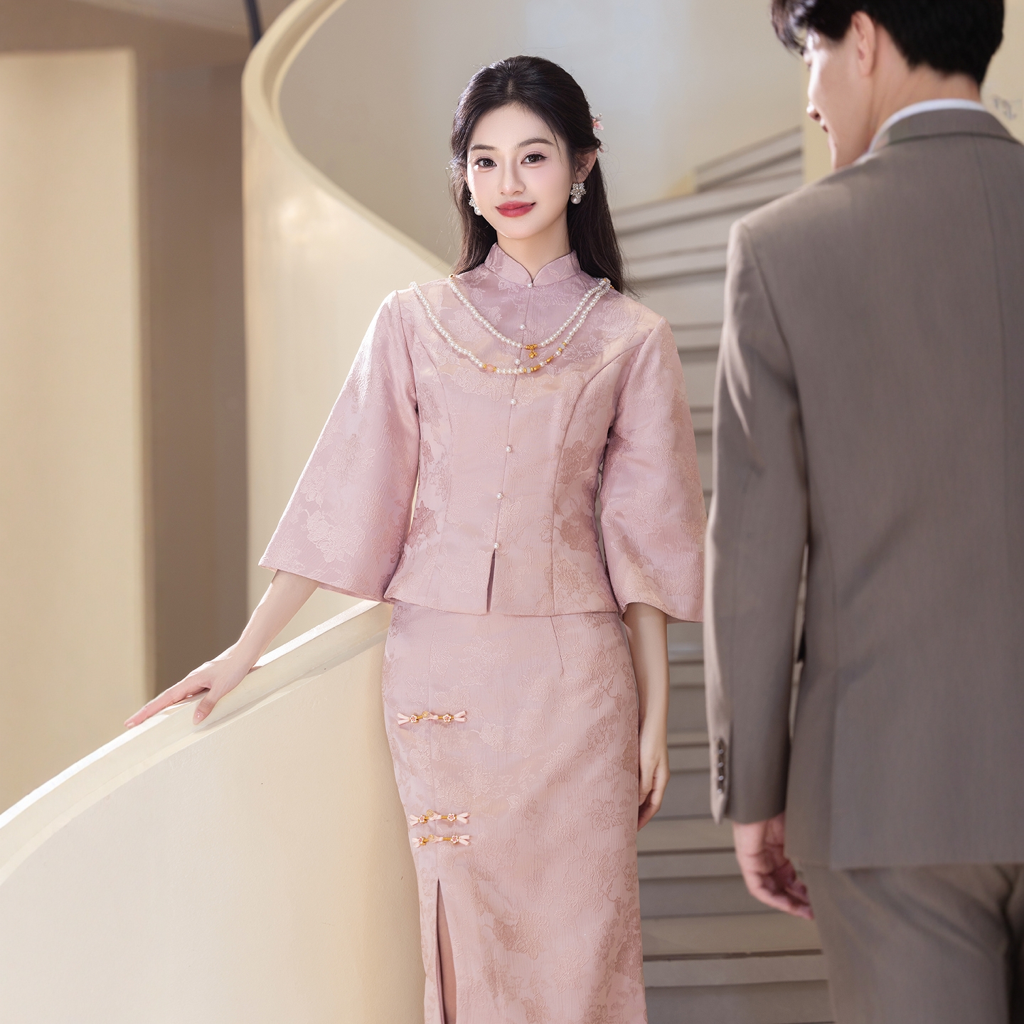 朱雀记粉色旗袍敬酒服新娘订婚裙