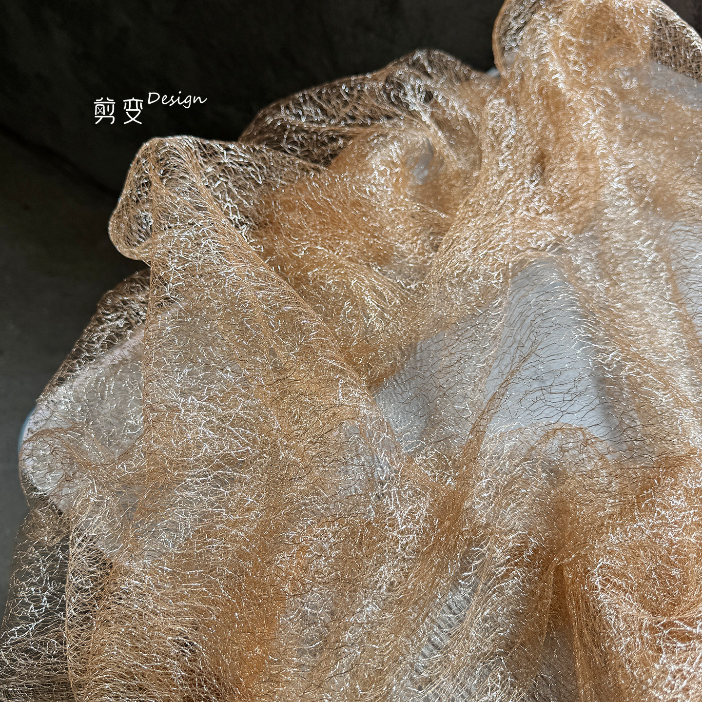 香槟闪光金丝纱薄软细腻蕾丝镂空网纱布料创意裙子服装设计师面料