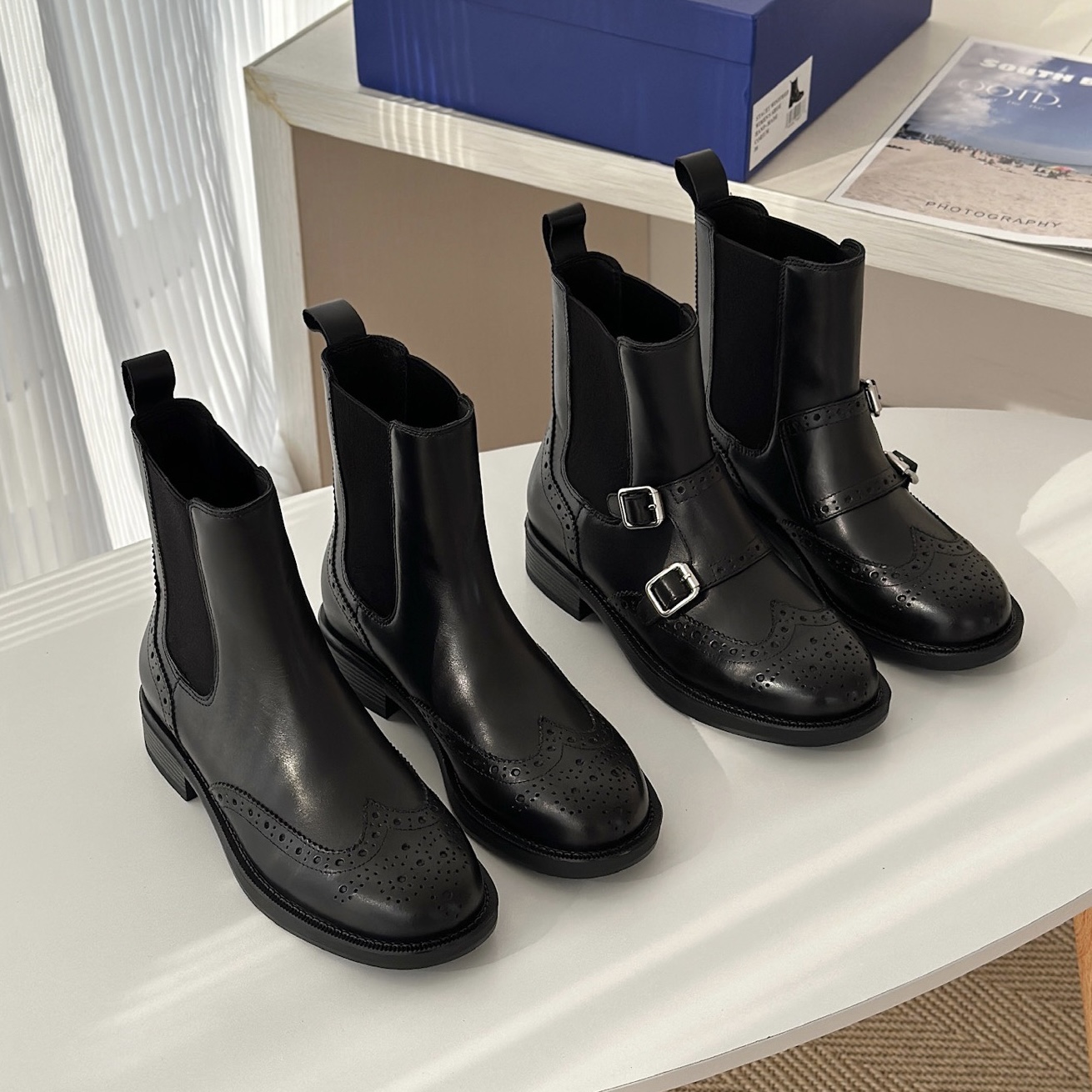 2025年新款复古英伦风切尔西靴女平底真皮雕花短靴搭扣法式机车靴