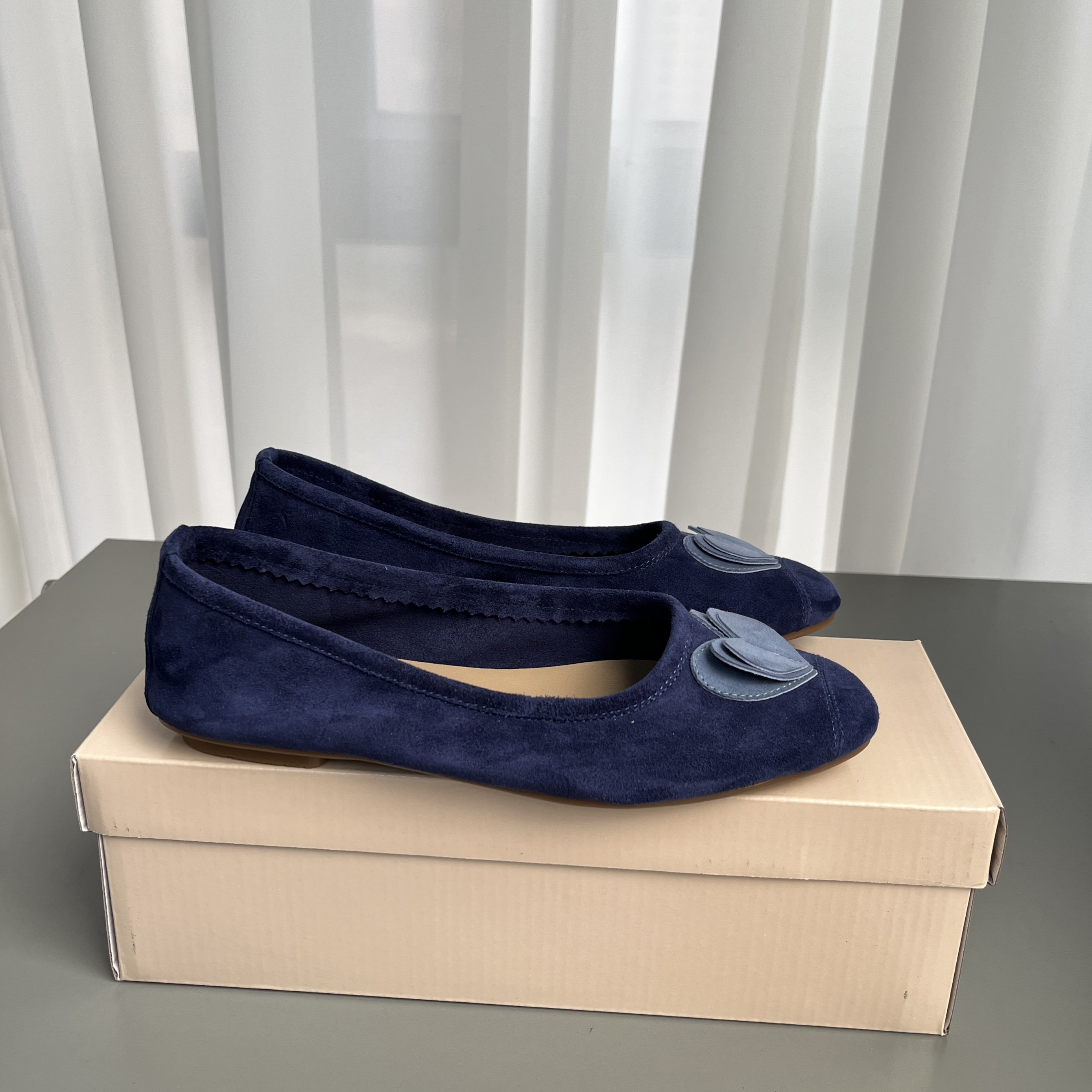 Spring's Must-Have: Niche Heart Leather Ballet Flats! - Product image 3