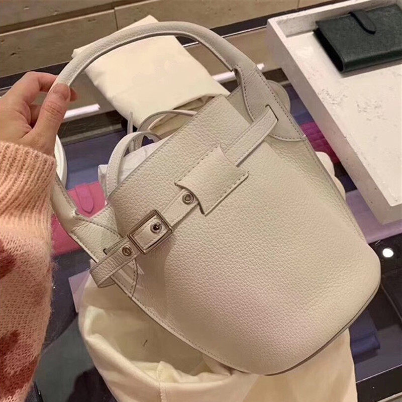 牛皮新款百搭水桶包女包2021新款女包真皮小包包手提包单肩斜跨包