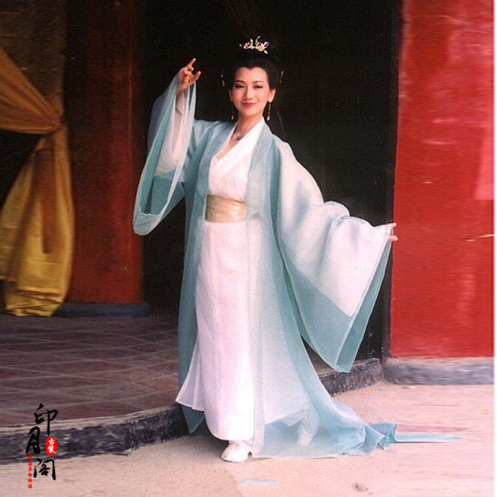 赵雅芝宋朝影视古装白娘子同款
