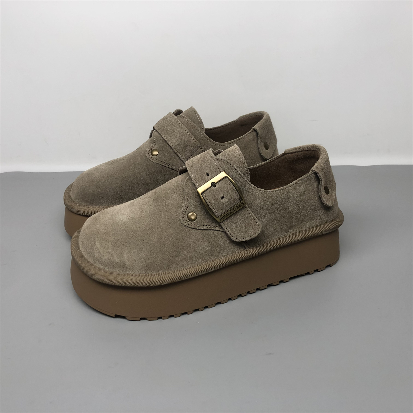 品牌撤柜真皮女鞋博肯鞋