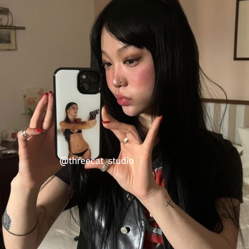 比基尼性感女郎亚克力黑边亮面磨砂磁吸适用苹果16promax手机壳iPhone15lus14Pro13保护套12防摔ins挂绳硅胶