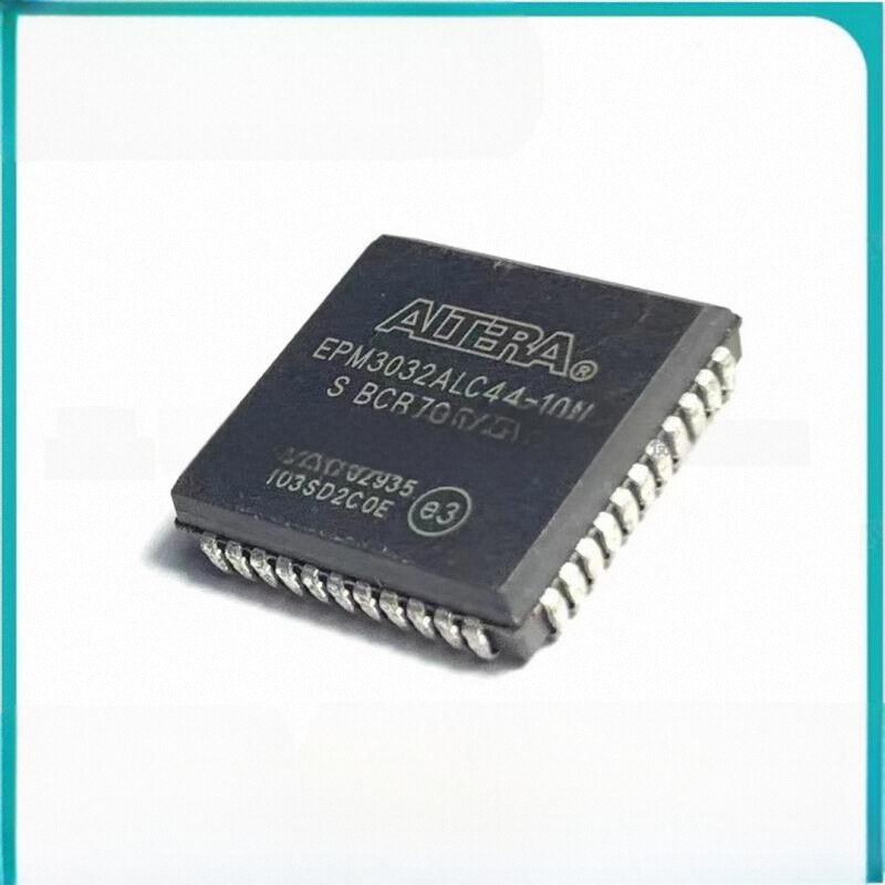 EPM3032ALC44-10N可编程逻辑器