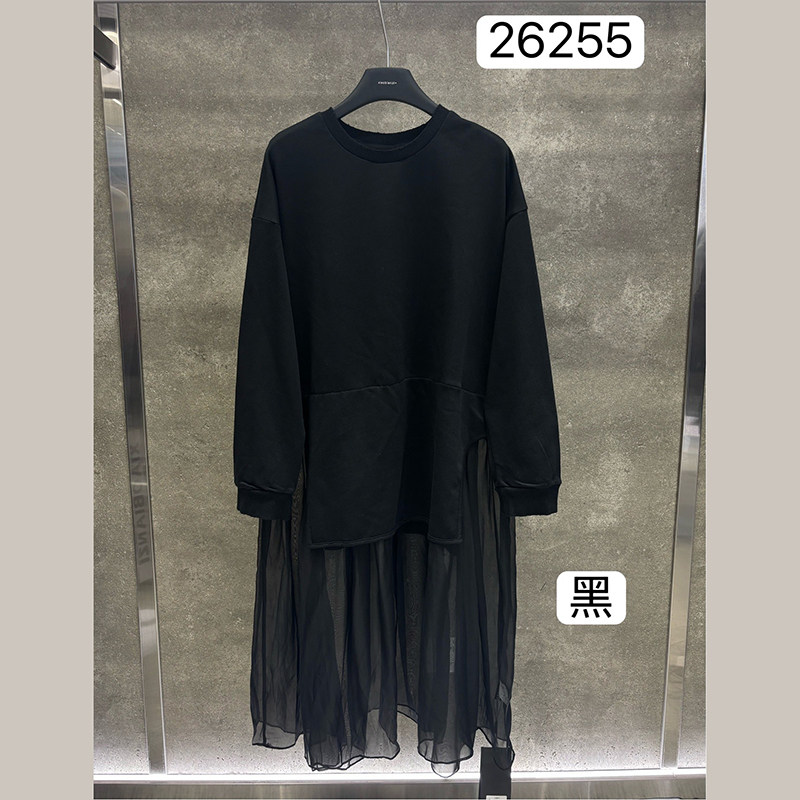 小辫子26255休闲拼接网纱连衣裙女中长裙黑色宽松2026秋新款上衣