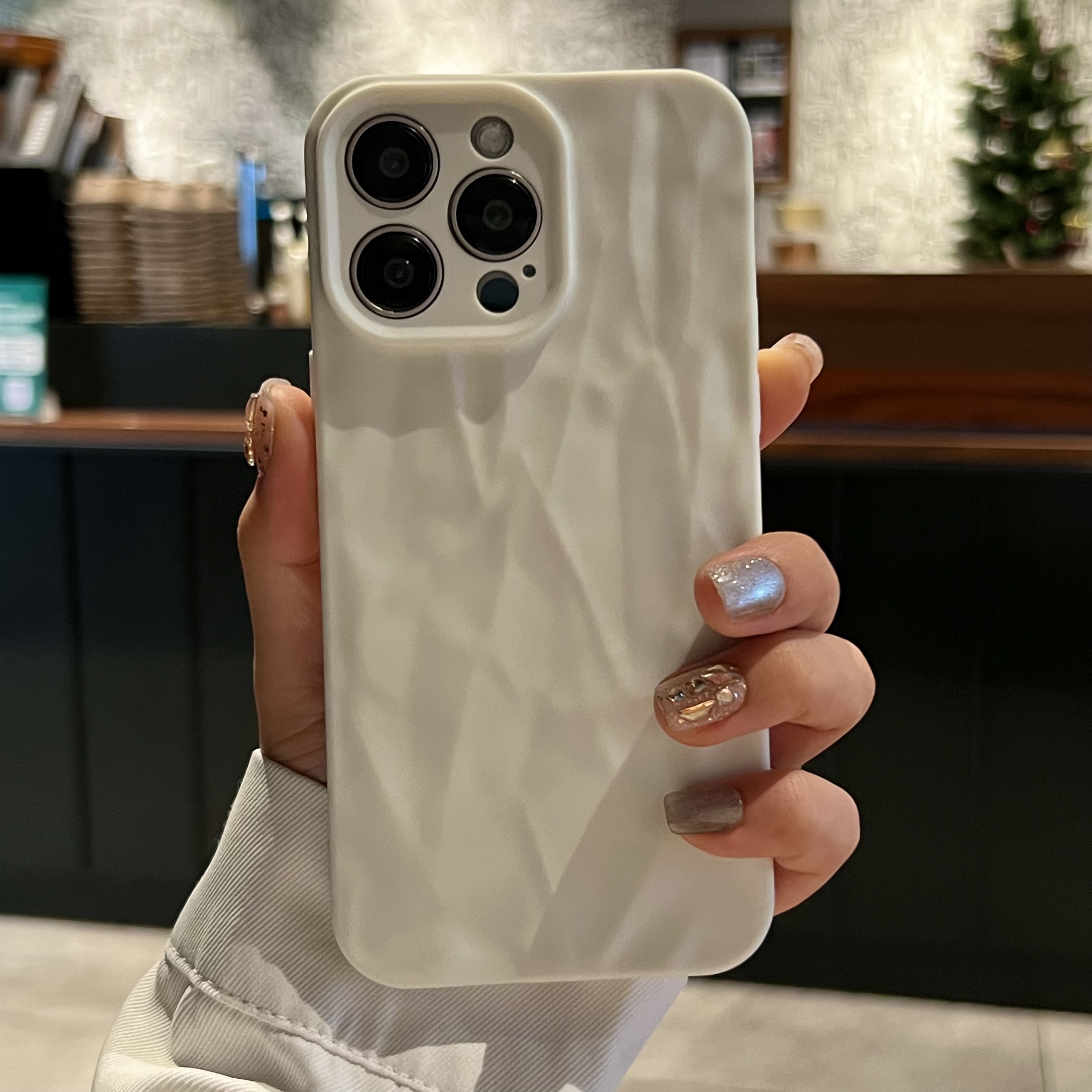 高级肤感褶皱适用iPhone15手机壳
