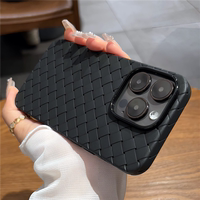 适用苹果15promax手机壳iPhone14/13/12网红同款透气编织纹保护套15plus散热防摔硅胶11软壳高级仿皮bv风男女