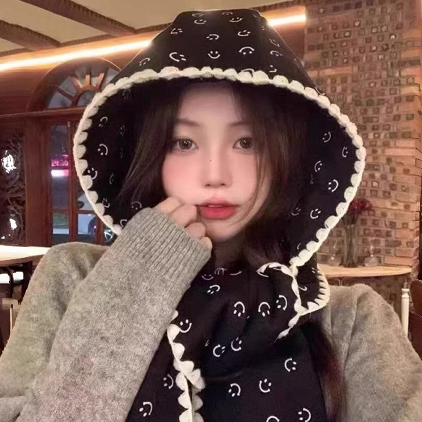 韩版笑脸印花套头帽子女士冬季保暖围巾一体显脸小围脖百搭披肩潮