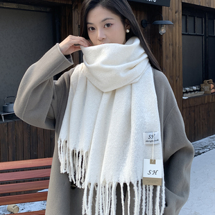 高级感纯色简约白色针织围巾女款2025新款冬季保暖围脖披肩防寒潮