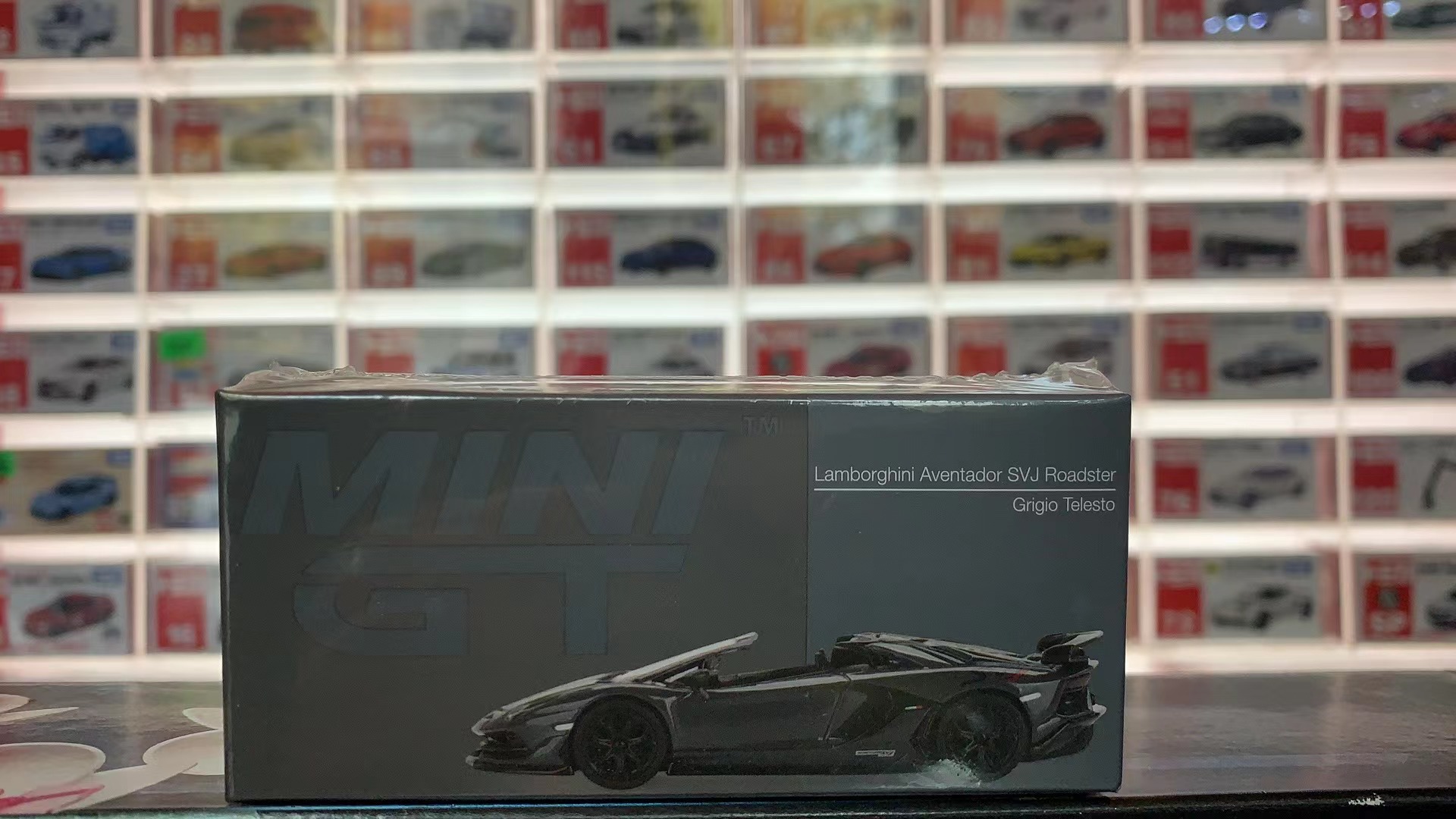 MINIGT合金模型车 1/64 425#兰博基尼Aventador SVJ Roadster