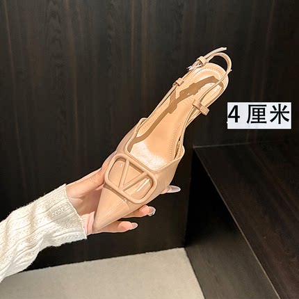 V扣高跟鞋女2025年新款夏季百搭真皮法式尖头单鞋后空细跟凉鞋女