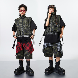 儿童街舞潮服演出服男童迷彩马甲短裤套装hiphop青少年酷炫poppin