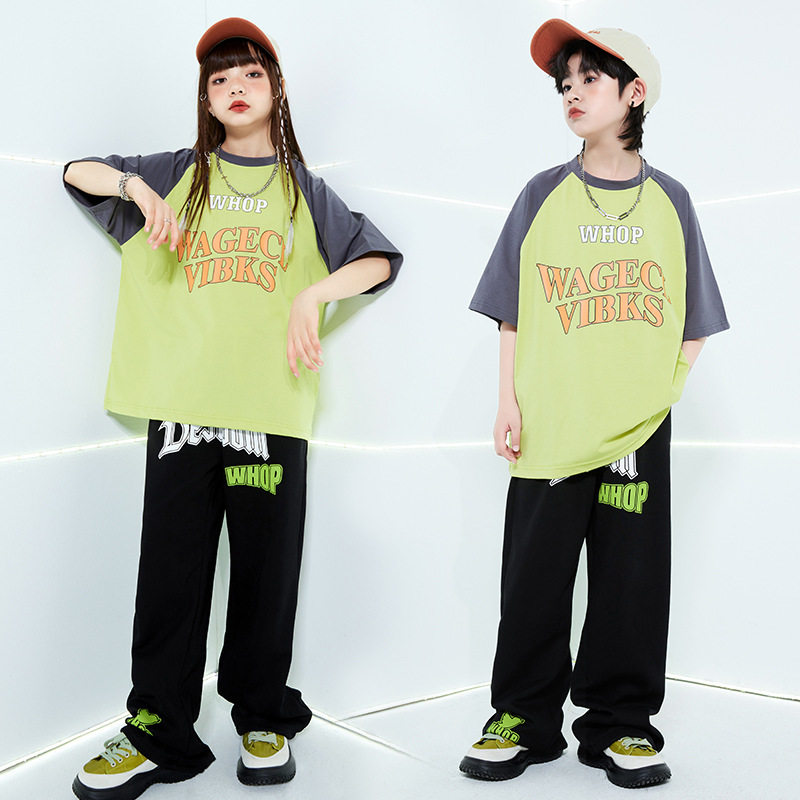 男童街舞演出服字母hiphop套装