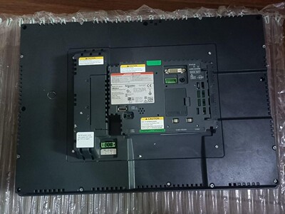 施耐德高端货 HMIDT952+HMIG5U2一套议价