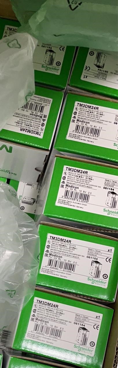 施耐德混合模块 TM3DM24R   16入8出   全新原