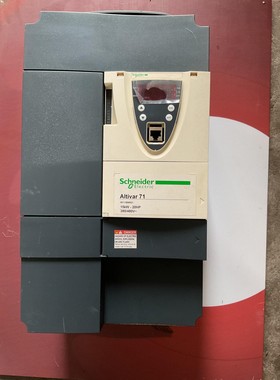 施耐德 ATV71HD15N4Z 功能正常议价