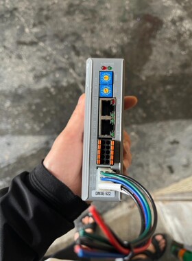 雷塞总线驱动器dm3e-522拆机成色很好。