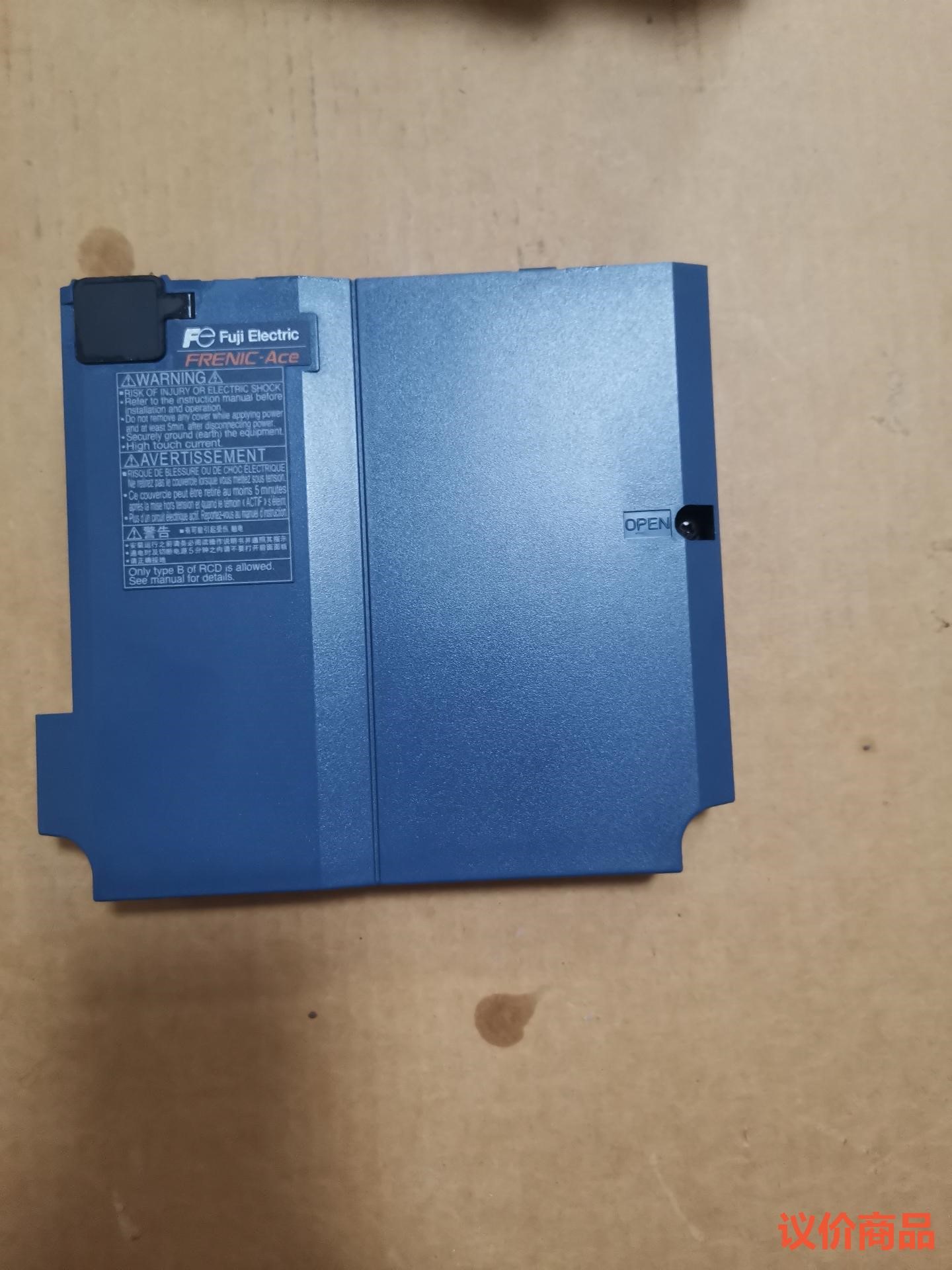 富士变频器盖板  发货摔坏了，盖板99新(变频器型号FRN0