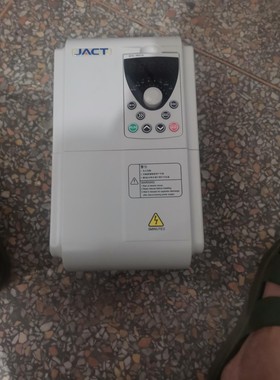 JACT艾克特变频器AT500  7.5kW  共四台 带4