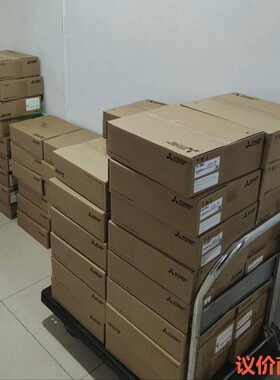 三菱触摸屏 GS2110-WTBD-N，原装全新现货出售！