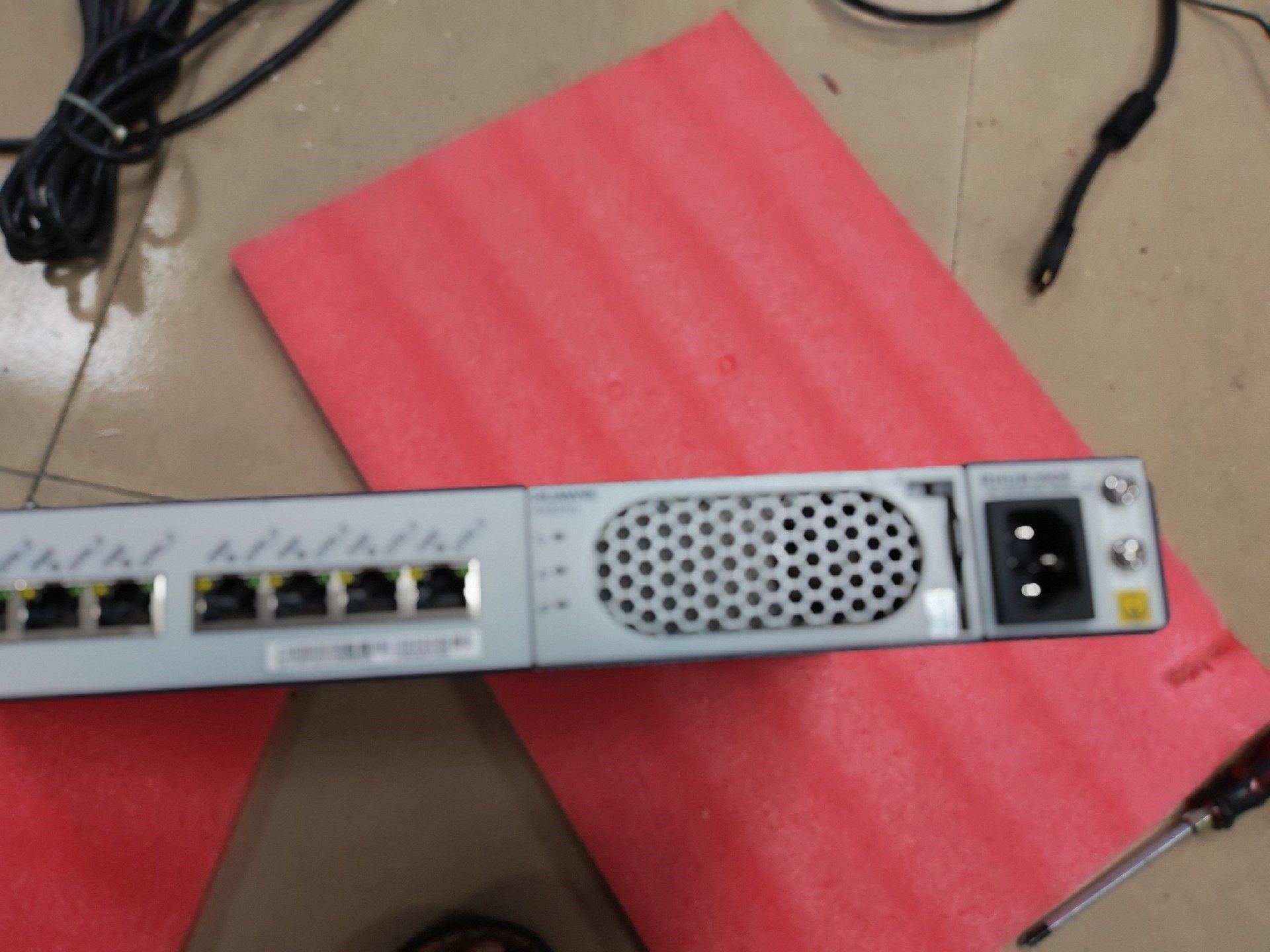 Huawei/华为RHUB3908，带华为R4850G2电源