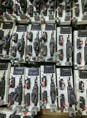 松下A6伺服400W驱动器MBDLT25SF 电机MHMF0