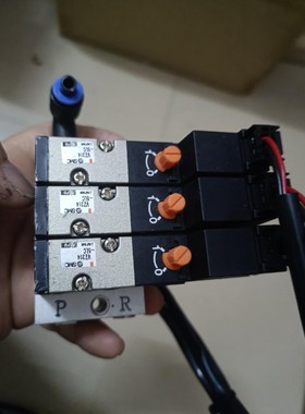 SMC电磁阀  型号   VZ314-5LC 2个 VZ31