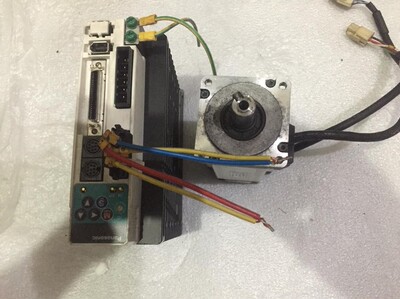 拆机松下MHMD042P1U伺服驱动器十MBDDT22100