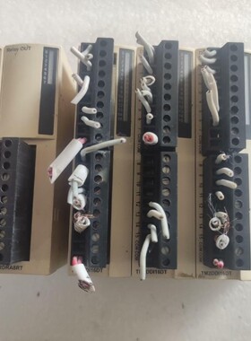 施耐德PLC模块  TM2DDI16DT    TM2DRA
