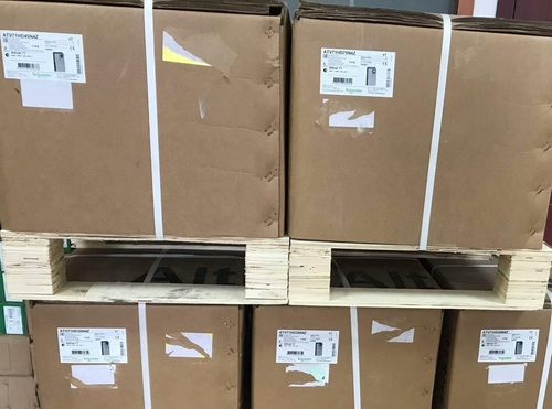 施耐德变频器ATV71HU75N4Z全新原装正品保内，质保一