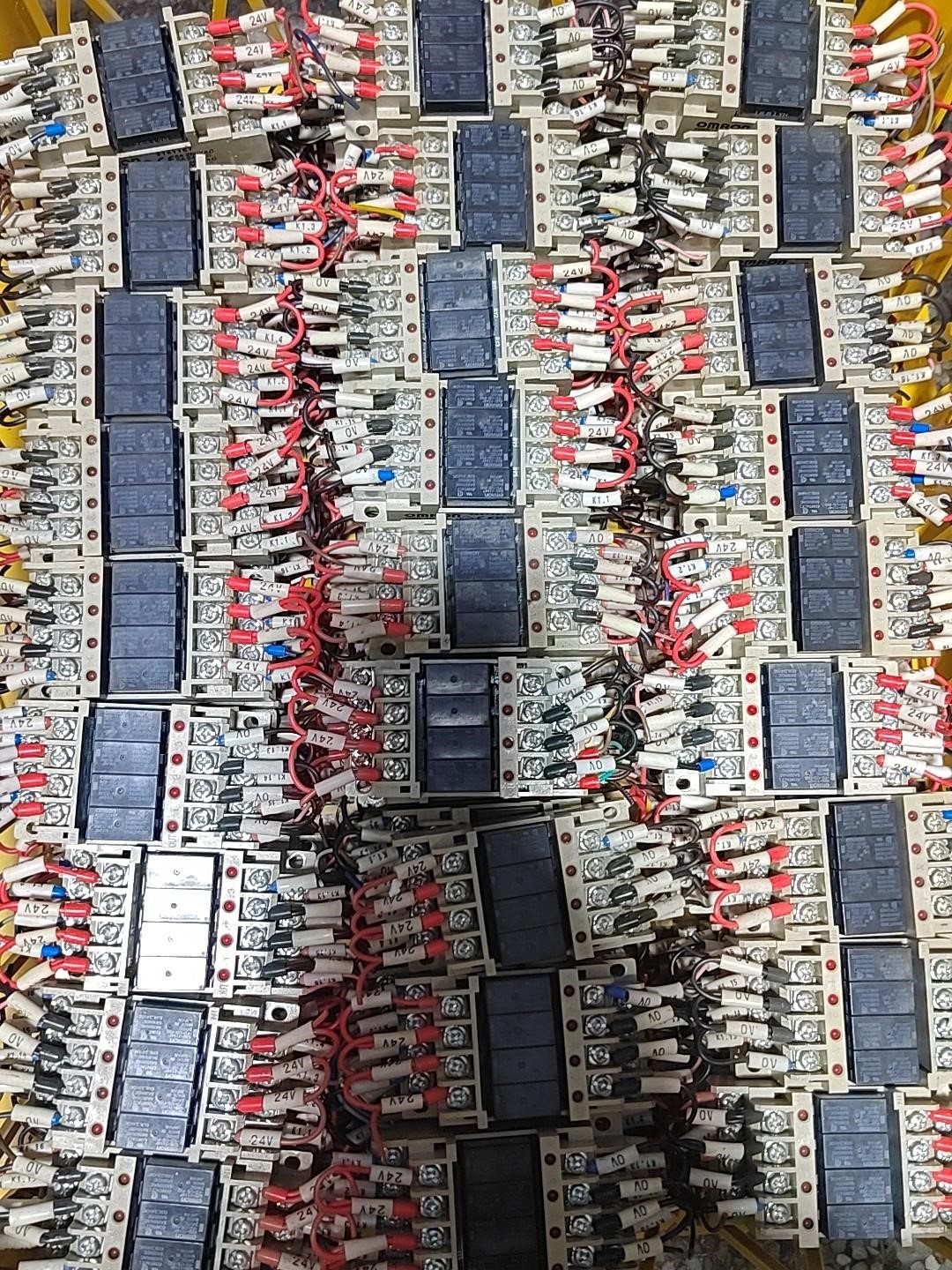 OMRON/欧姆龙继电器模块 G6B-4BND