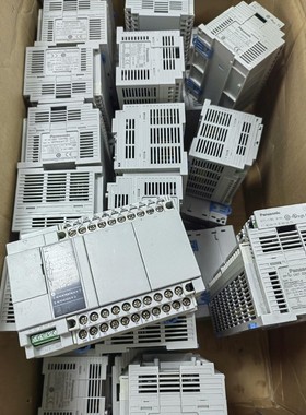 松下PLC主机 AFPXHC30T-F，二手拆机，成色实拍图