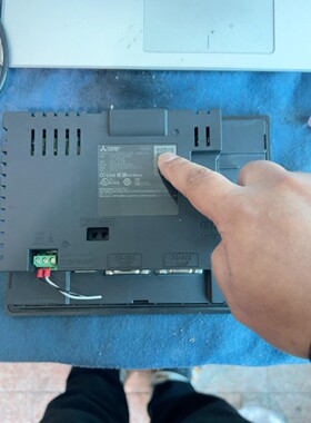 三菱触摸屏GS2107-WTBD二手拆机，成色好，